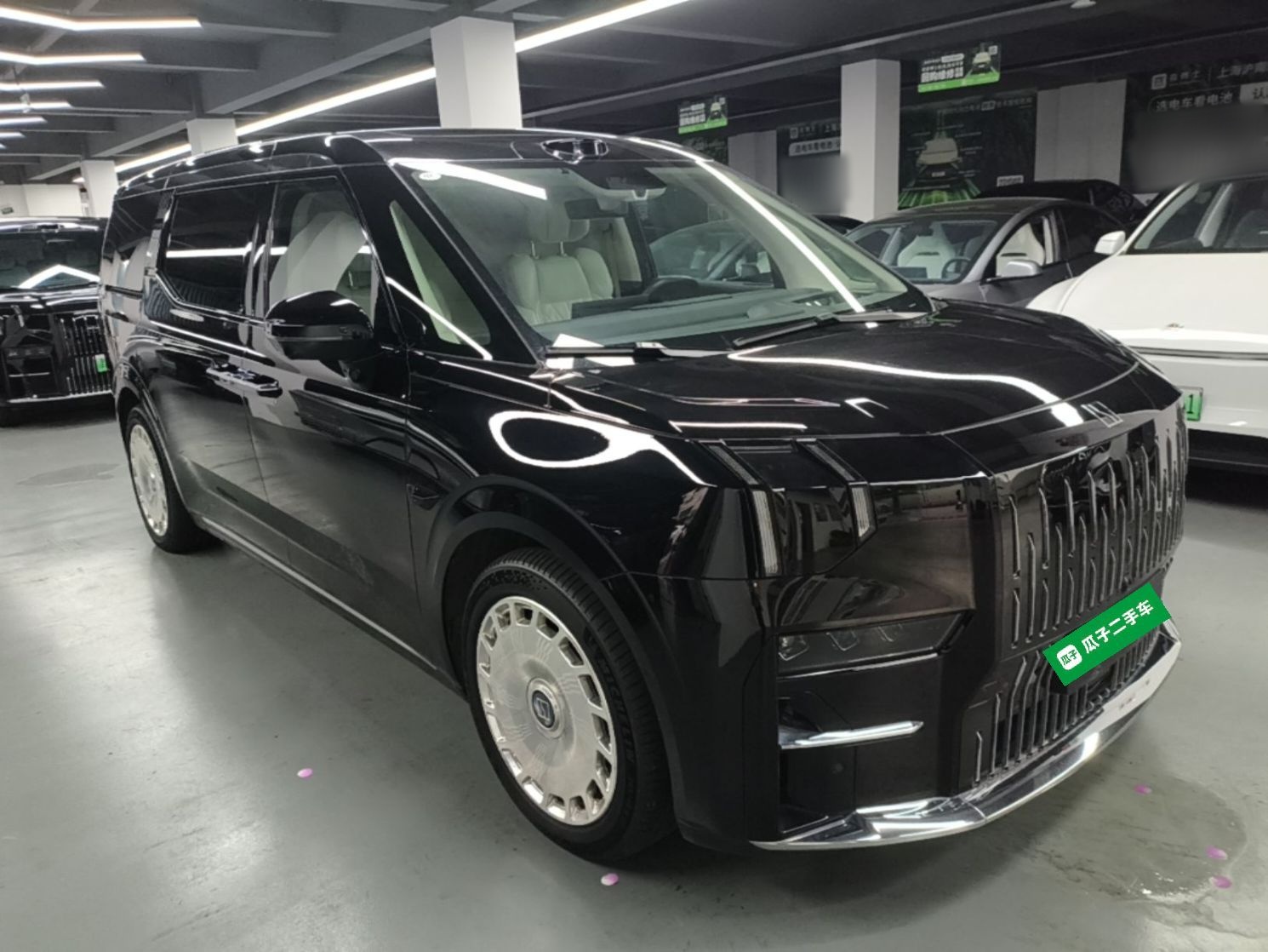 Zeekr 009 2024 GAC Trumpchi — снимка 3