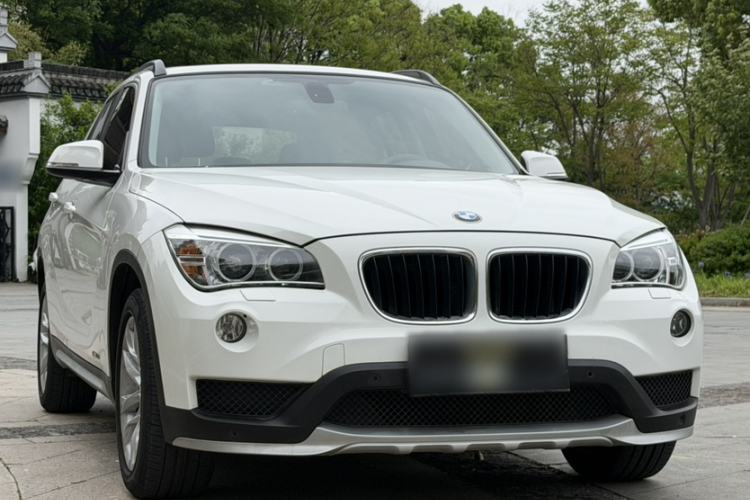 Used BMW X1 2014 sDrive18i Leading Model
