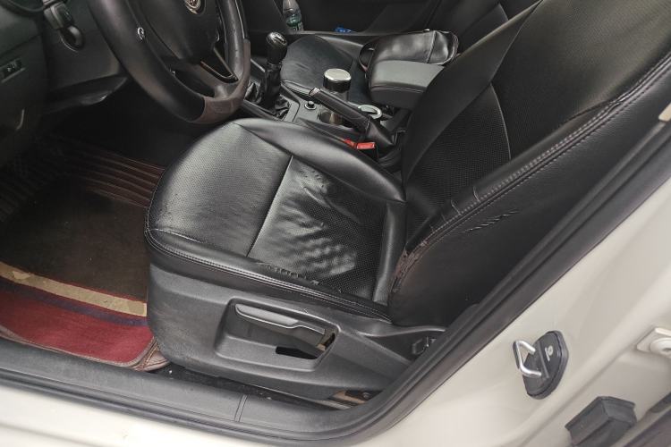 Used Skoda Octavia 2017 Classic Model 1.6L Manual Comfort Edition Left Front Seat