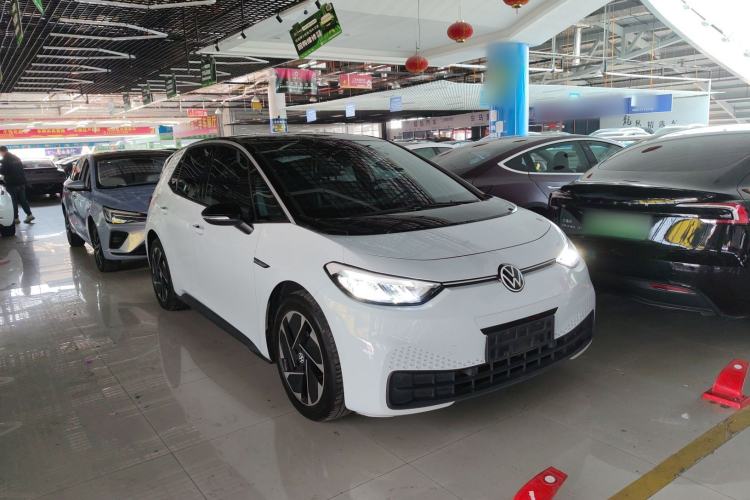 Used Volkswagen ID.3 2023 Pure Smart Edition