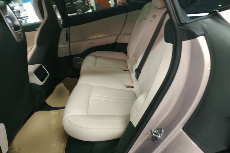 Used Xiaomi Auto YU7 2025 Ultra-Long Range Rear-Wheel Drive Version

