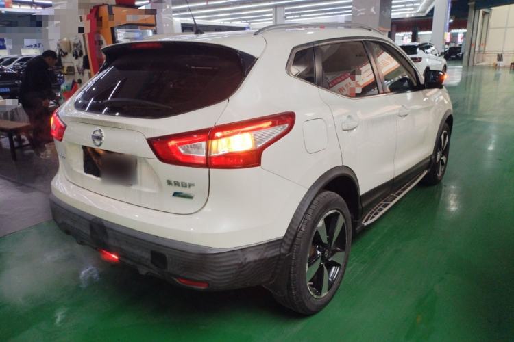 Used Nissan Qashqai 2016 2.0L CVT Luxury Edition
