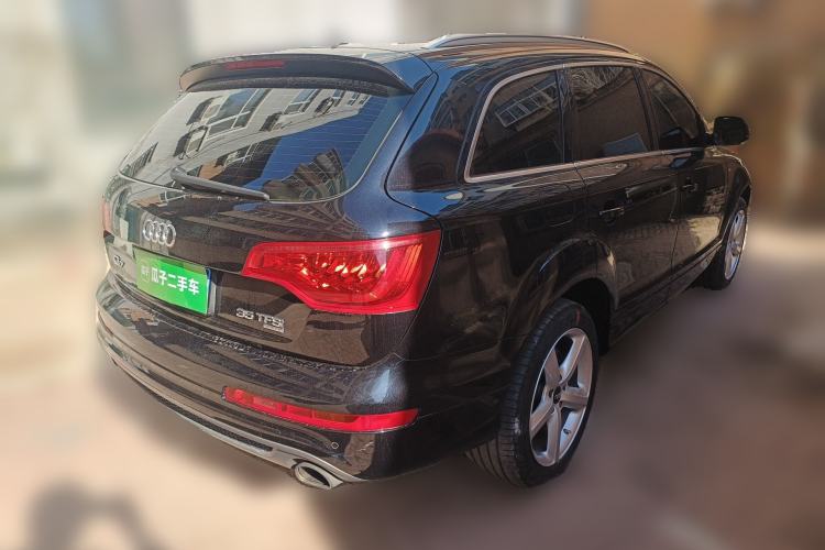 Used Audi Q7 2014 35 TFSI Sport Edition Rear Right 45 Deg