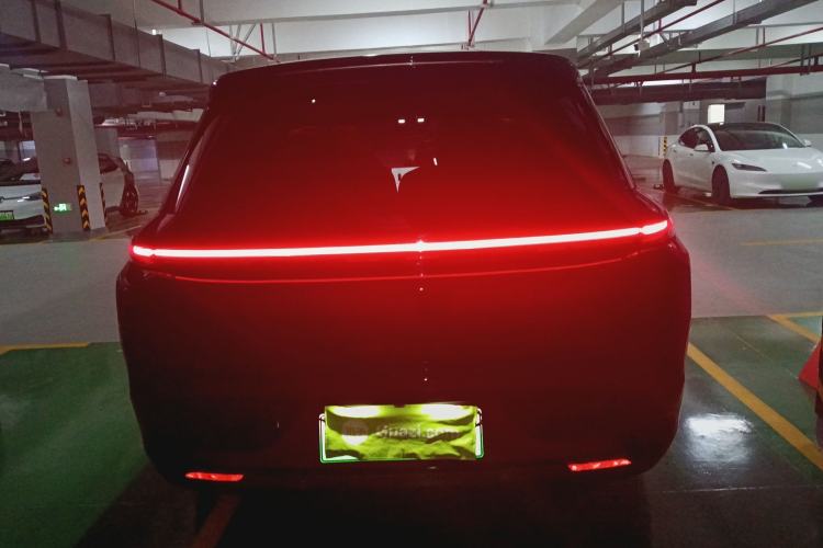 Used Li Auto L8 2023 Pro Model Rear