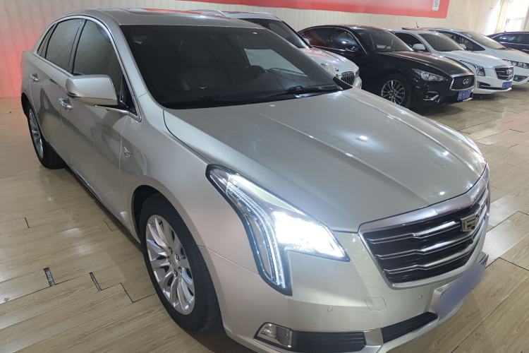 Used Cadillac XTS 2018 28T Luxury Edition Front Right 45 Deg