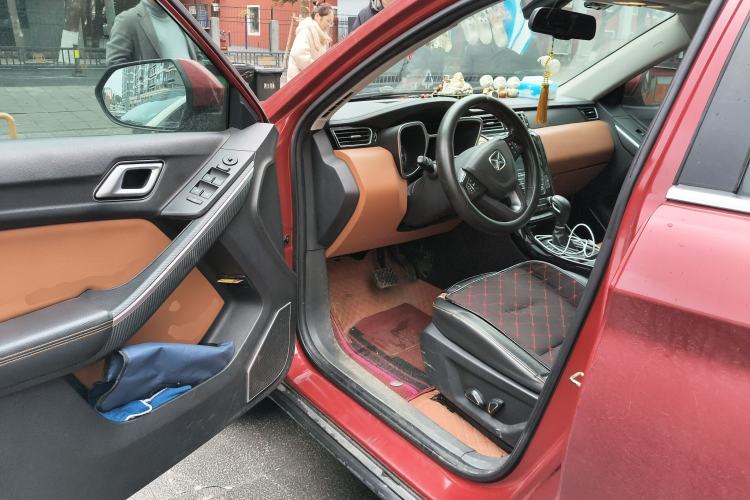 Used JMC Yusheng S330 2016 1.5L GTDi Automatic Two-Wheel Drive Prestige Edition
