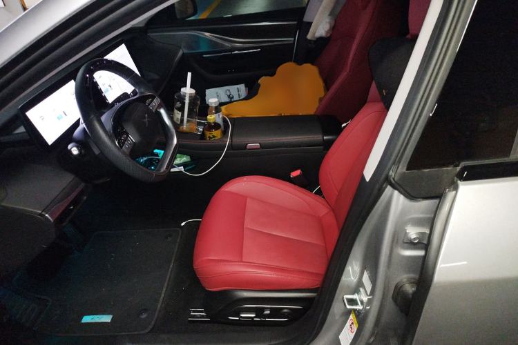 Used XPeng P7 2023 P7i 610 Max Performance Edition Left Front Seat