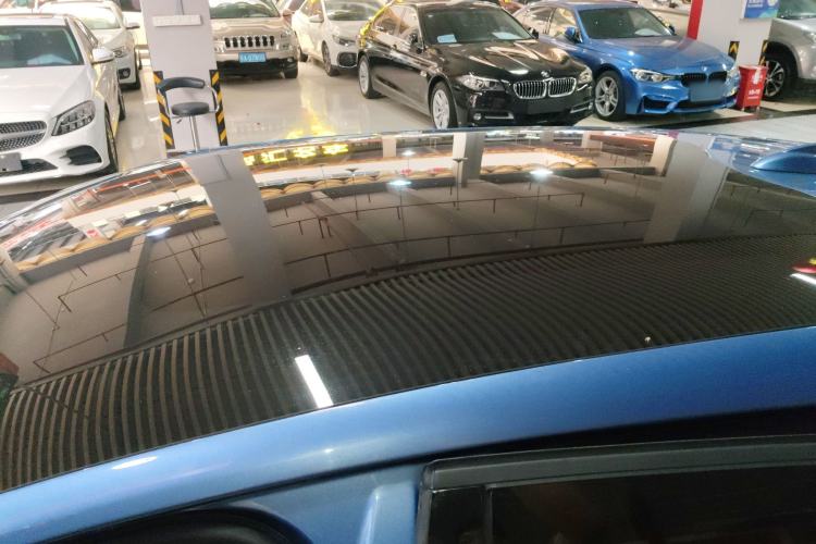 Used Volvo V40 2015 1.6T Zhiyi Edition
