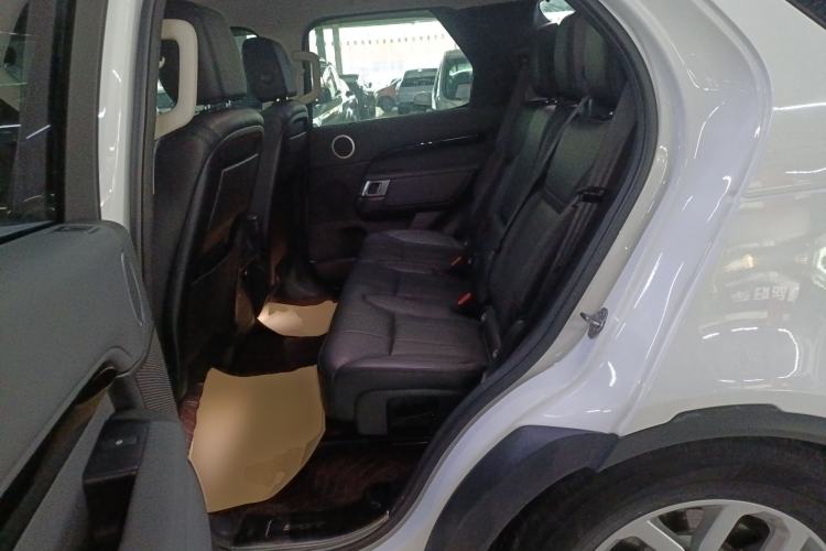 Used Land Rover Discovery 2017 3.0 SC V6 SE Left Rear Seat