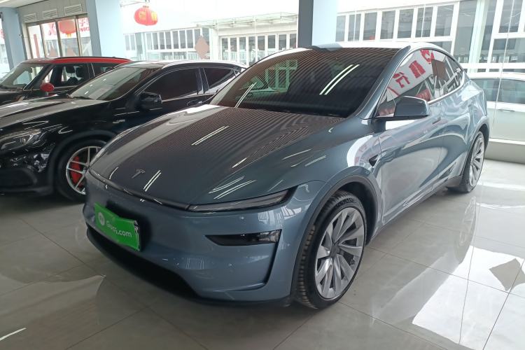 Used Tesla Model Y 2025 Rear-Wheel-Drive Version