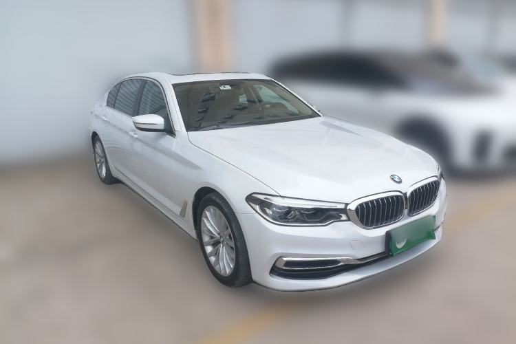 Used BMW 5 Series 2020 530Li Luxury Edition Premium Package Front Right 45 Deg