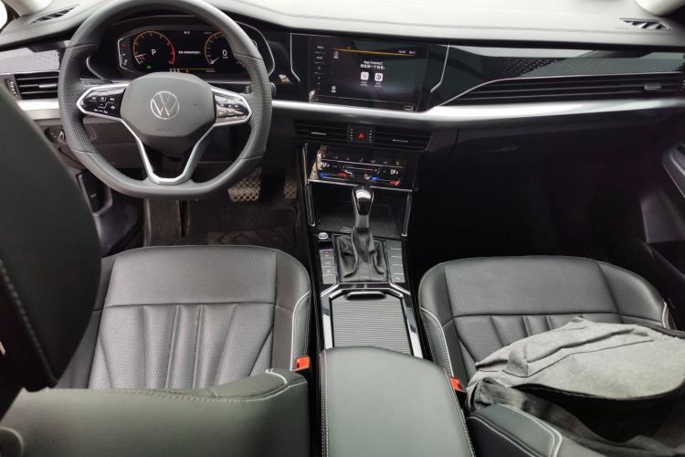 Used Volkswagen Passat 2024 380TSI Starry Dragon Edition Center Console