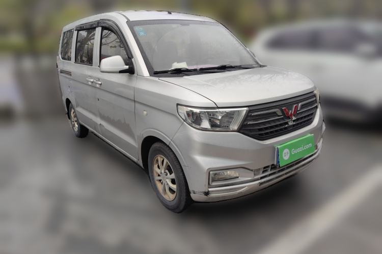 Used Wuling Hongguang V 2019 1.5L Enjoyment Version China VI LAR