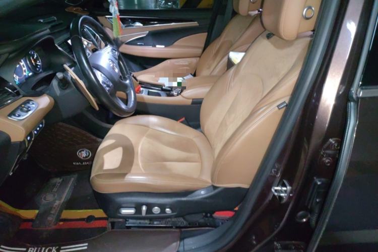 Used Buick LaCrosse 2016 28T Luxury Version Left Front Seat