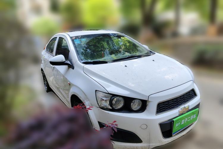 Used Chevrolet Aveo Sonic 2011 Sedan 1.4L MT SL