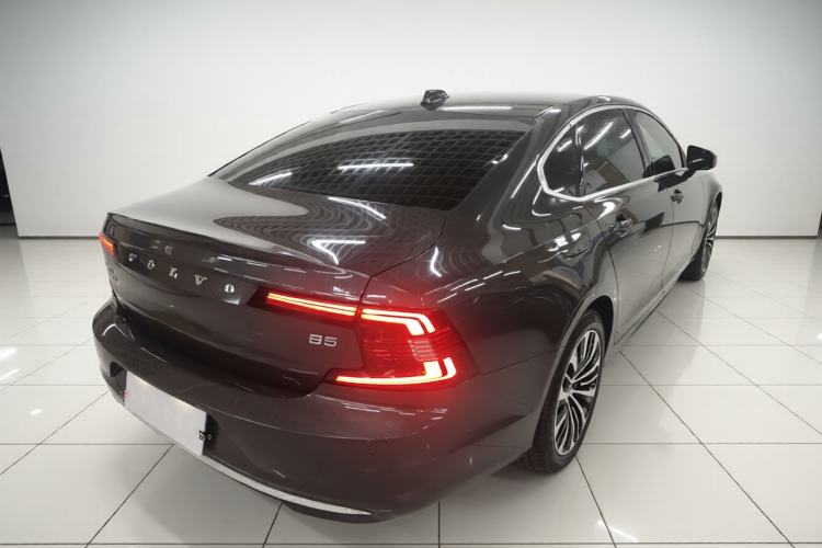 Used Volvo S90 2024 B5 Zhiyi Luxury Edition
