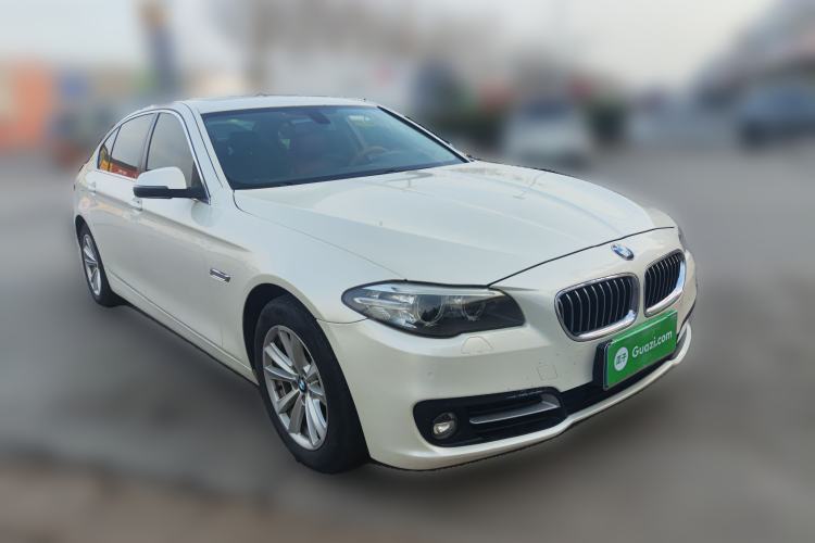 Used BMW 5 Series 2017 520Li Elegant Edition Front Right 45 Deg