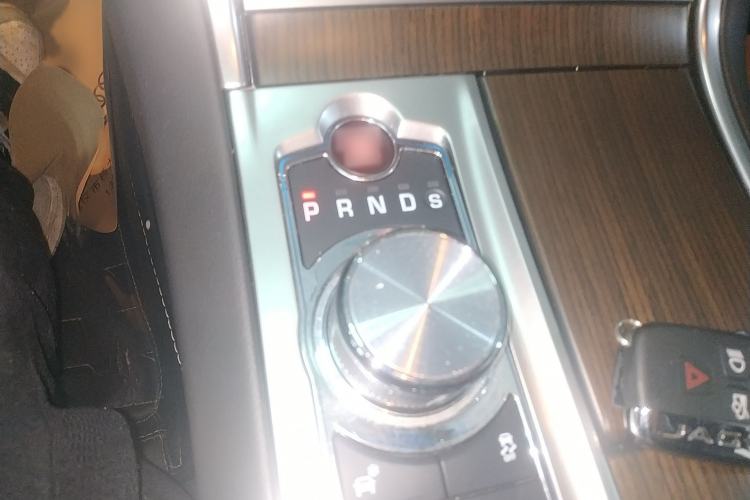 Used Jaguar XF 2015 XF 2.0T Prestige Edition
