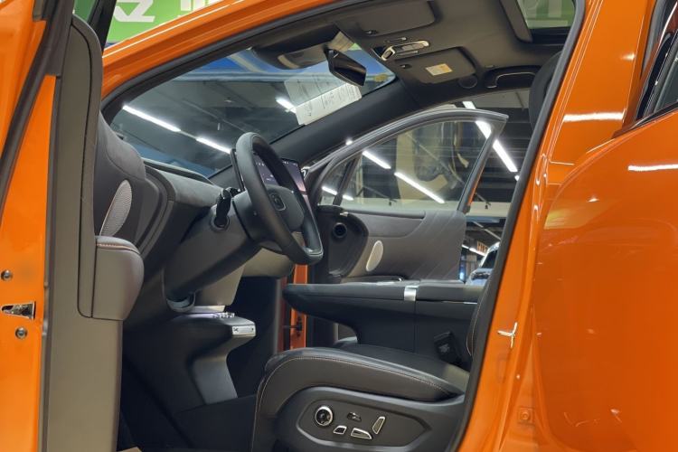 Used CHANGAN NEVO E07 2025 All-Electric Two-Wheel Drive 90 kWh Pro Smart Version
