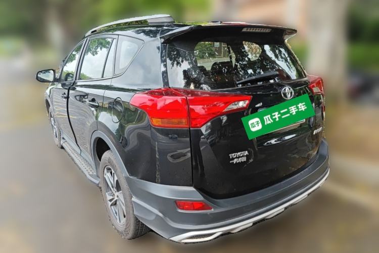 Used Toyota RAV4 2015 2.0L CVT Two-Wheel Drive Urban Edition