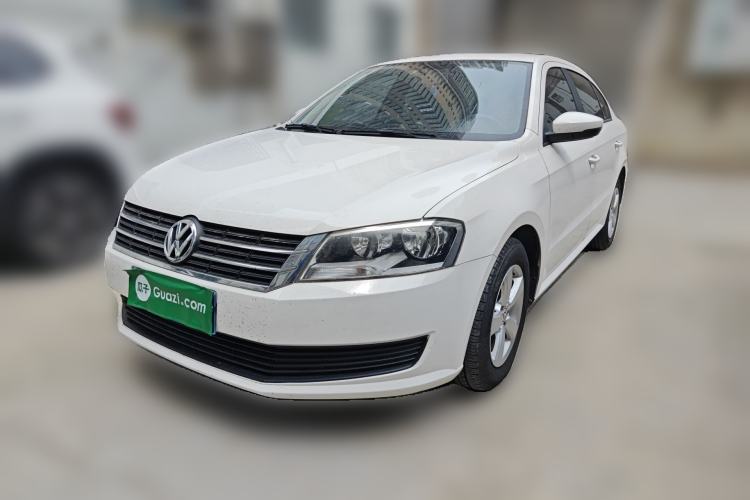 Used Volkswagen Lavida 2013 Revised Classic 1.6L Automatic Fashion Edition