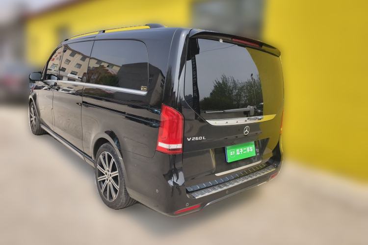 Used Mercedes-Benz V-Class 2022 V 260 L Long-wheelbase Luxury Edition Rear Left 45 Deg