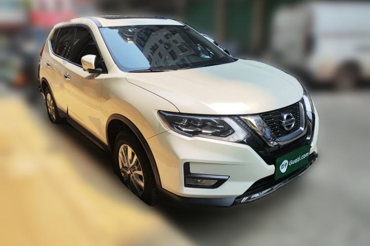 Used Nissan X-Trail 2023 Classic 2.0L Two-Wheel Drive Smart Connect Premium Edition Front Right 45 Deg