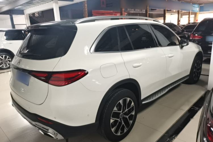 Used Mercedes-Benz GLC 2023 GLC 260 L 4MATIC Dynamic Edition 7-seater Rear Right 45 Deg