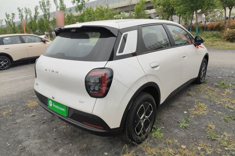 Used AION UT 2025 330 Starlight Edition Rear Right 45 Deg