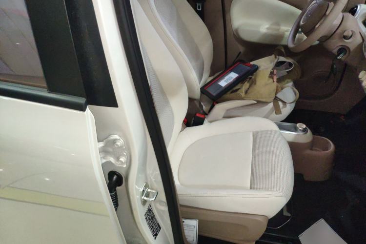 Used Wuling Hongguang MINIEV 2025 Four-Door Version Advanced Edition Right Front Seat