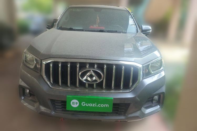 Used SAIC MAXUS T60 2017 2.4L Gasoline Manual Two-Wheel Drive High-Ride Elite Standard Van