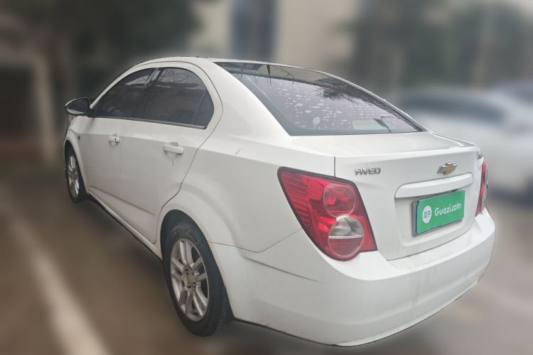 Used Chevrolet Aveo Sonic 2011 Sedan 1.6L Automatic SX