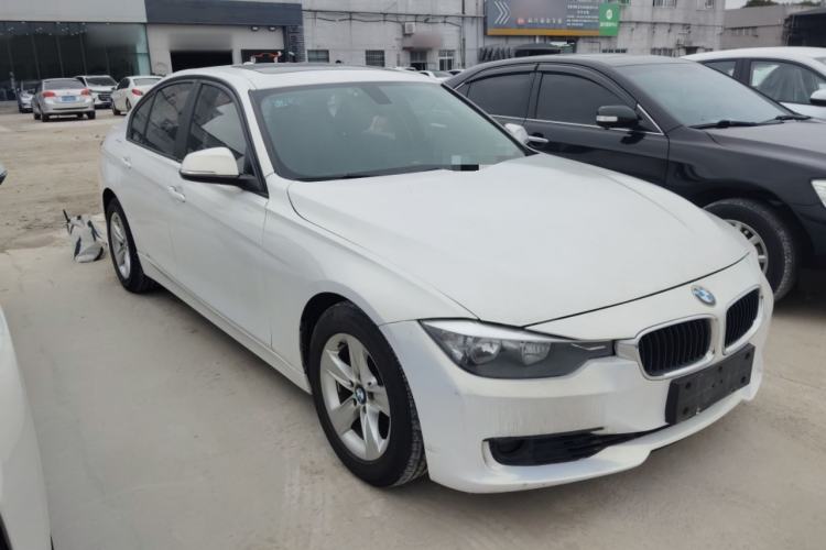 Used BMW 3 Series 2015 320i Active Edition
