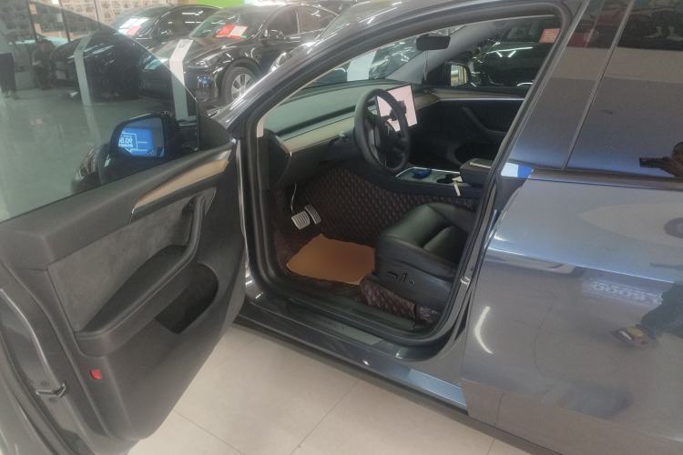 Used Tesla Model Y 2022 Performance High-Performance All-Wheel-Drive Version
