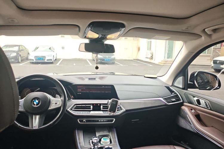 Used BMW X5 2022 Restyled xDrive 30Li Luxury Version M Sport Package