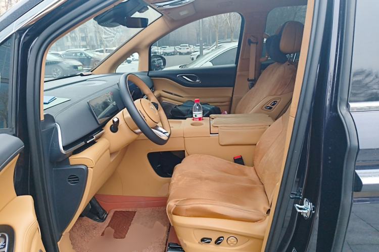 Used VOYAH Dream 2025 PHEV Four-Wheel-Drive Flagship Version – Qiankun Edition Left Front Seat