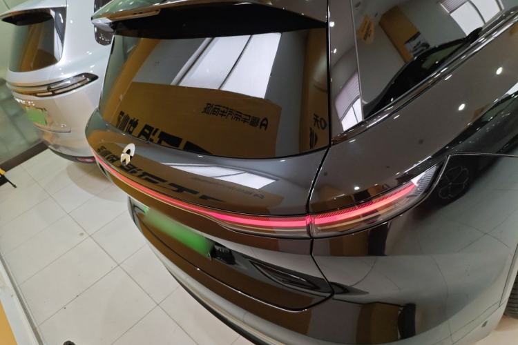 Used Nio ES8 2024 100kWh Signature Edition
