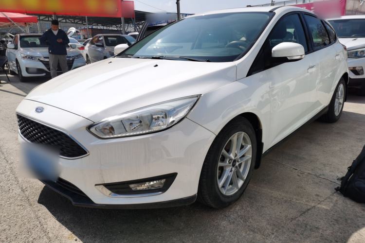 Used Ford Focus 2017 Hatchback EcoBoost 125 Manual – Ultra-Performance Style SmartDrive Edition