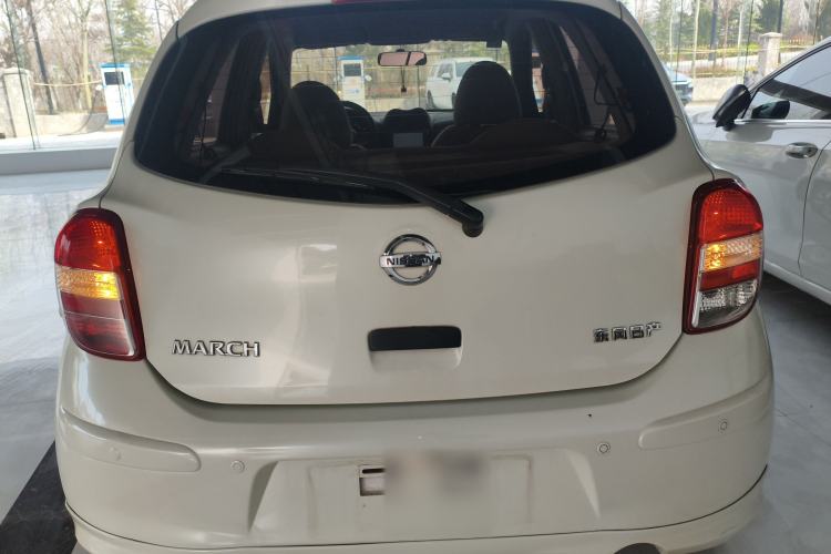 Used Nissan March 2010 1.5L Automatic Easy-Style Version