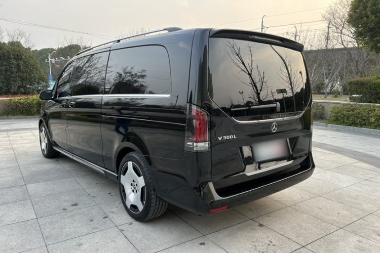 Used Mercedes-Benz V-Class 2024 V 300 L Long Wheelbase Prestige Edition Exterior 2