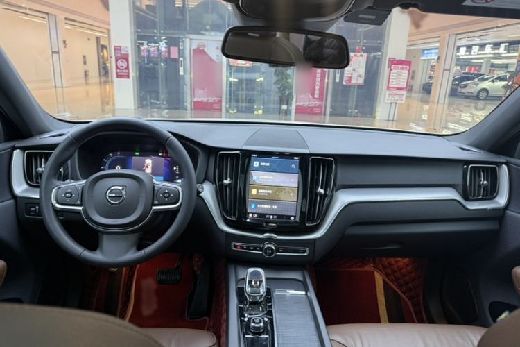 Used Volvo XC60 2022 B5 4x4 Zhiyi Luxury Edition