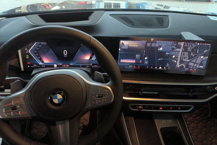 Used BMW X5 2023 xDrive 30Li Luxury M Sport Night Edition Package Interior 2