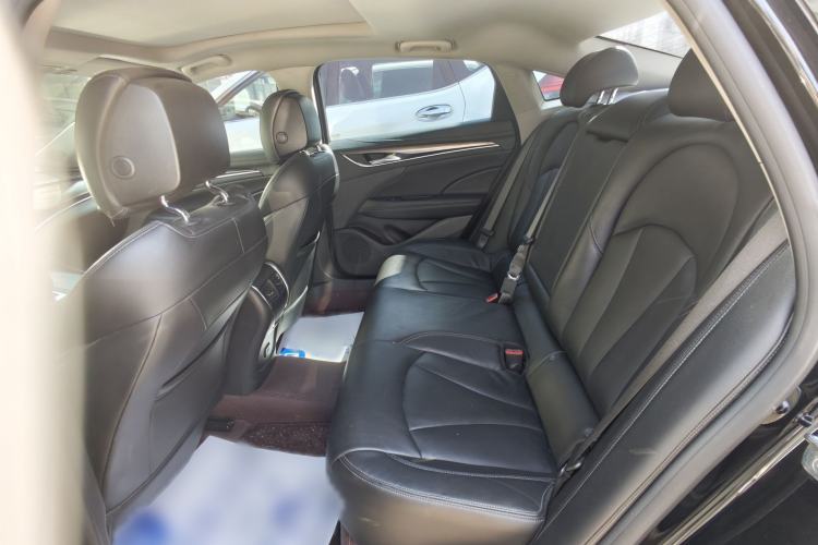 Used Buick LaCrosse 2019 28T Luxury Version Interior 3