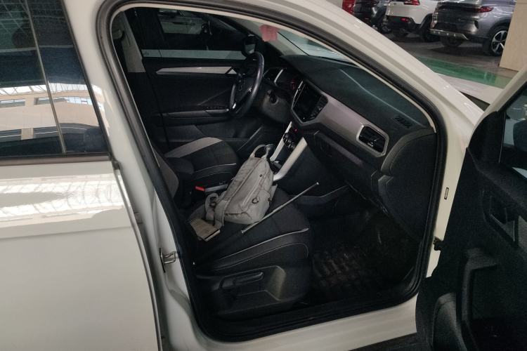 Used Volkswagen T-ROC 2022 280TSI DSG Two-Wheel Drive Elite PLUS
