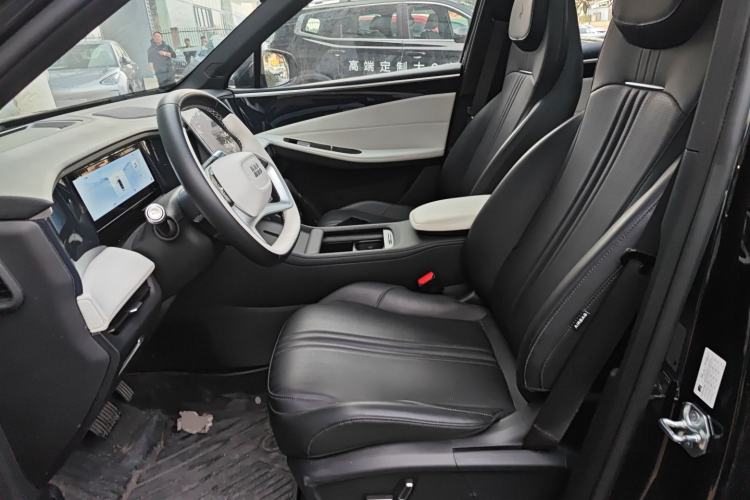 Used Geely Galaxy L7 2024 1.5T 115 km PLUS Dragon Edition