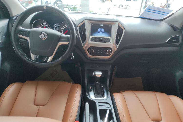 Used MG GT 2016 1.5L Automatic Value-Added Luxury Edition Center Console