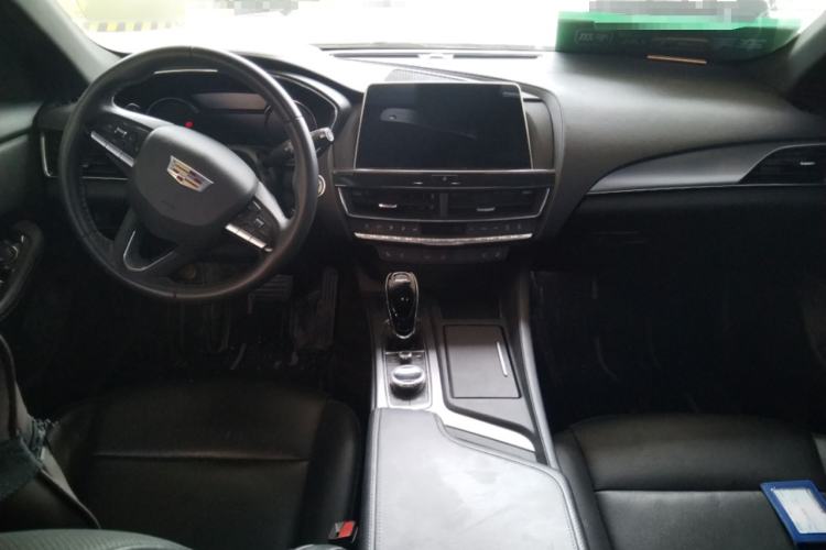 Used Cadillac CT5 2022 28T Luxury Edition Center Console