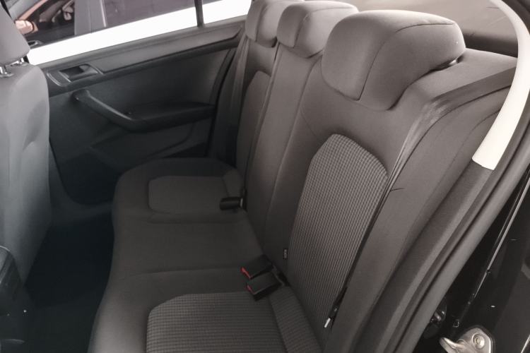 Used Volkswagen Santana 2019 1.5L Automatic Fashion Edition China VI Left Rear Seat