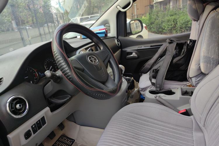 Used JAC Refine M3 2016 IKEA Edition 1.6L Luxury Smart Model
