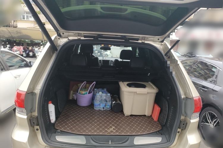 Used Jeep Grand Cherokee 2014 3.6L Elite Navigation Edition Trunk